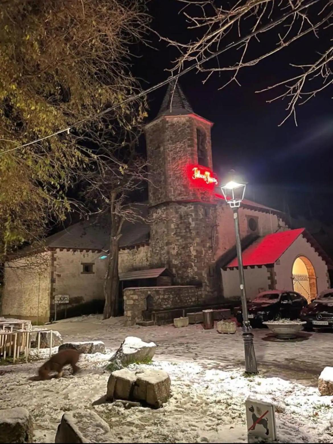 Apartahotel Canfranc Exterior photo